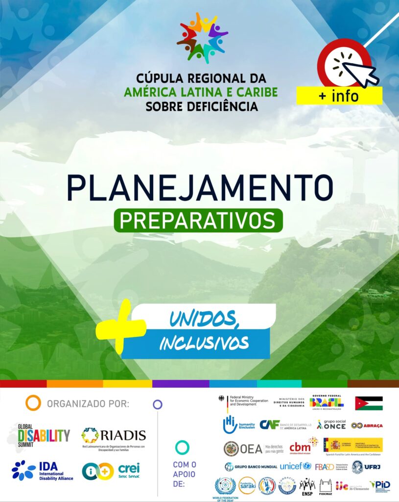 Estandarte da Cúpula Regional sobre Deficiência da América Latina e do Caribe. Título: Preparativos de planejamento. Lema: Unidos, Inclusivos. Botão de informações.